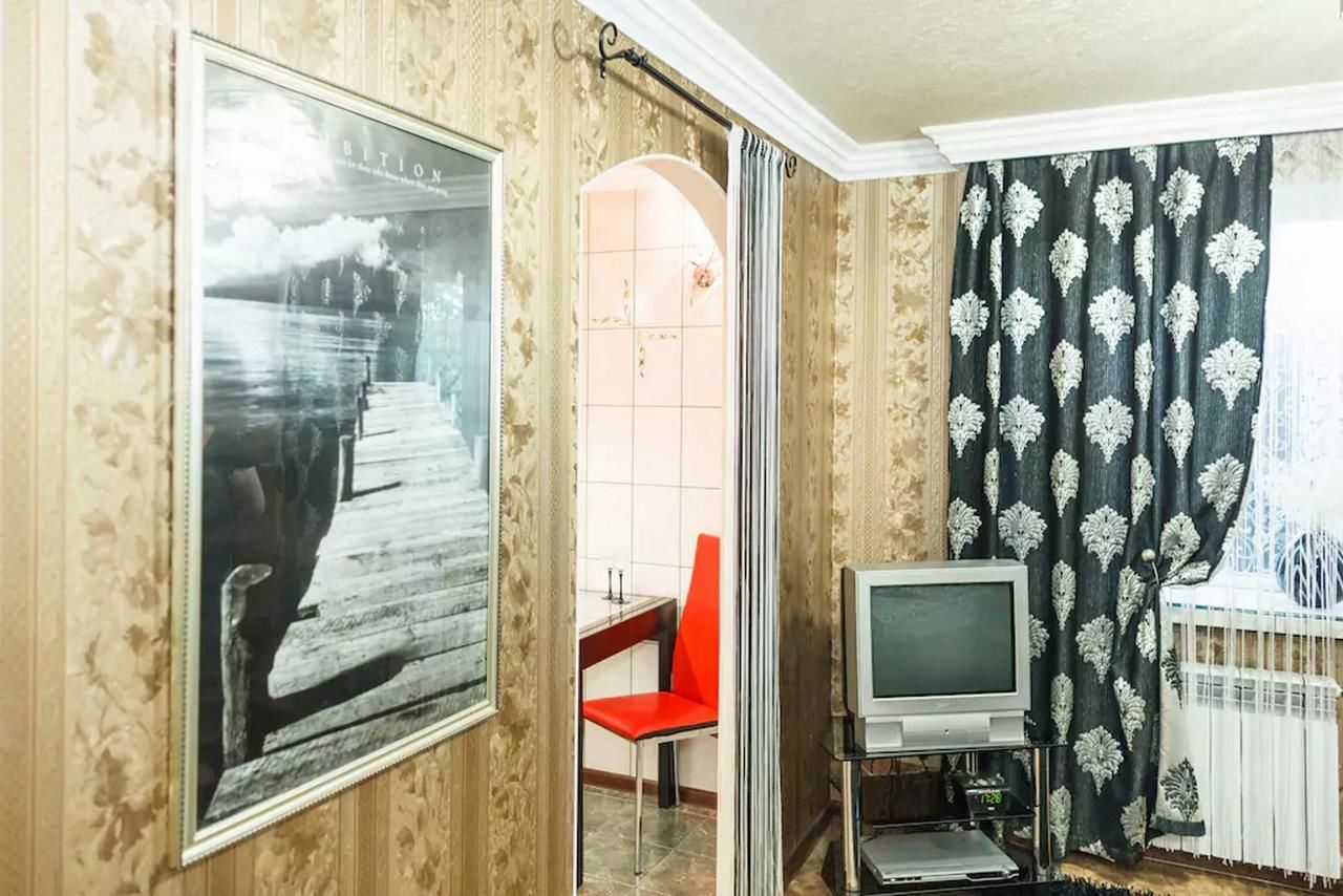Апартаменты Apartment on Nezalezhnoy Ukrаiny near Intourist Hotel Запорожье-9