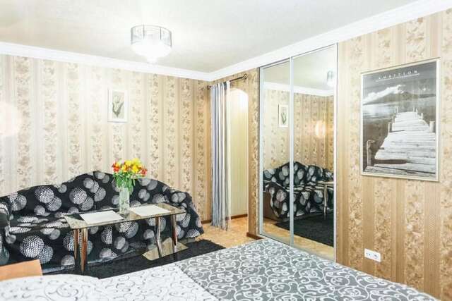Апартаменты Apartment on Nezalezhnoy Ukrаiny near Intourist Hotel Запорожье-34